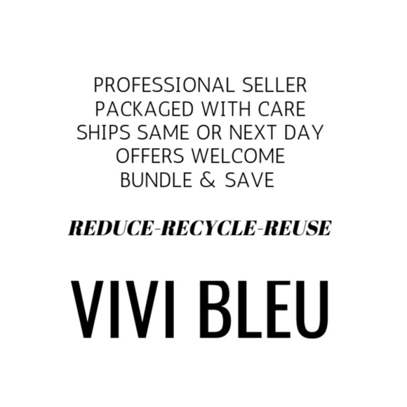 DE Collection Sweater Cream Yellow Tan Stripe Crew Neck Pullover Casual Sz Small - Picture 12 of 12